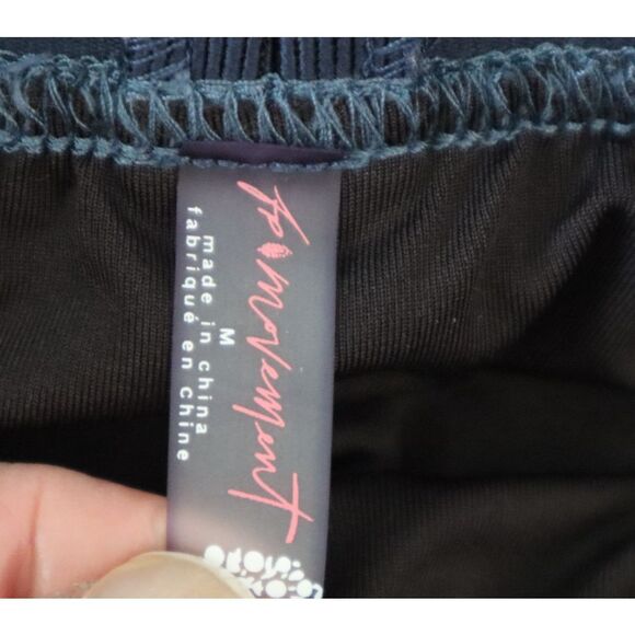 FP Movement OB1573911 Women's Sz M High Tide/Teal Fly High Running Shorts - Picture 3 of 8